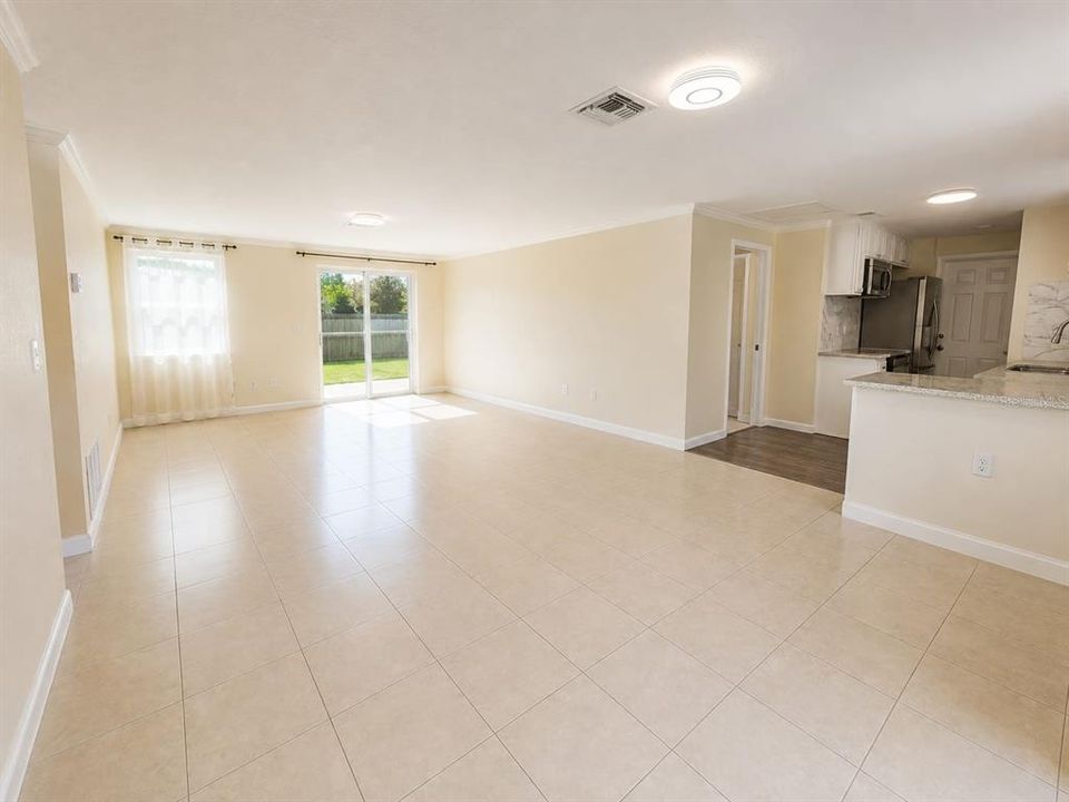 For Sale: $219,900 (3 beds, 2 baths, 1278 Square Feet)