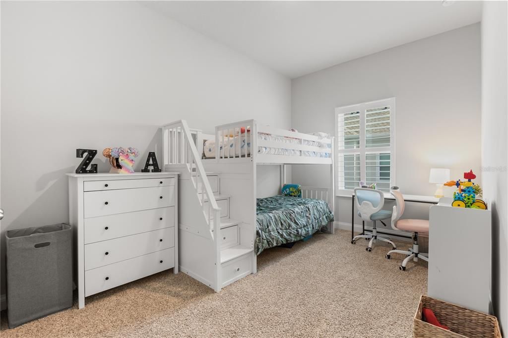 For Rent: $2,700 (3 beds, 2 baths, 1612 Square Feet)