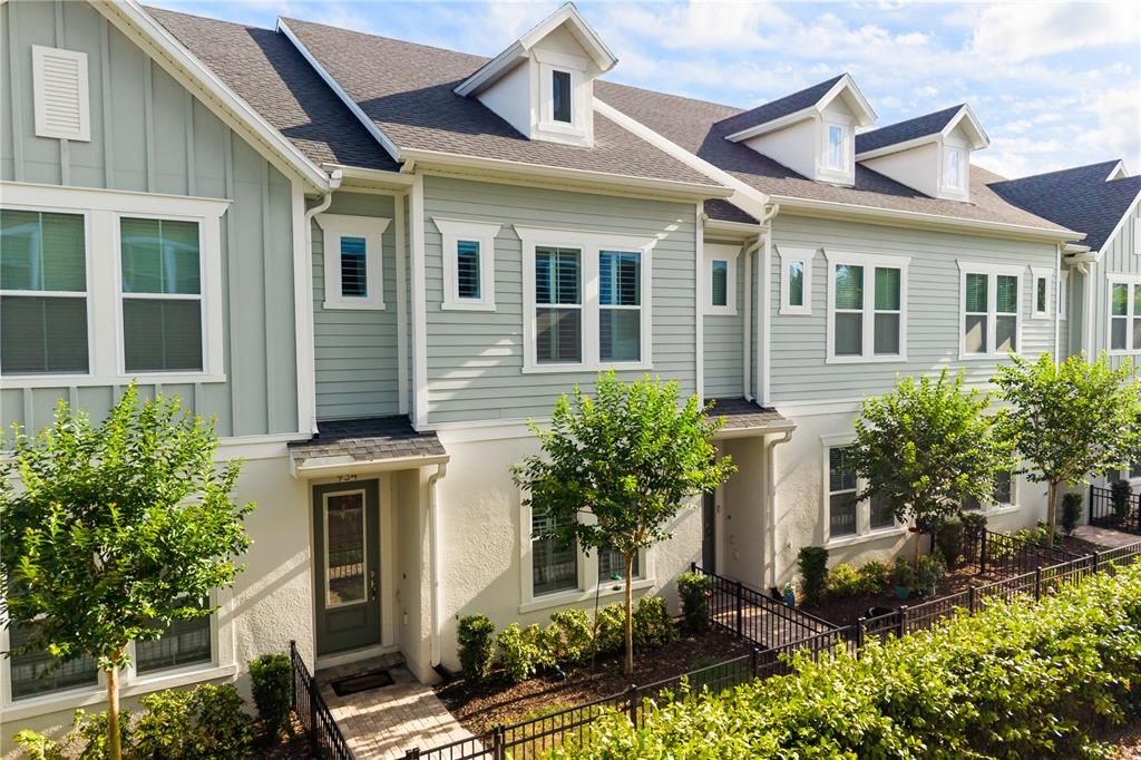 For Rent: $2,700 (3 beds, 2 baths, 1612 Square Feet)