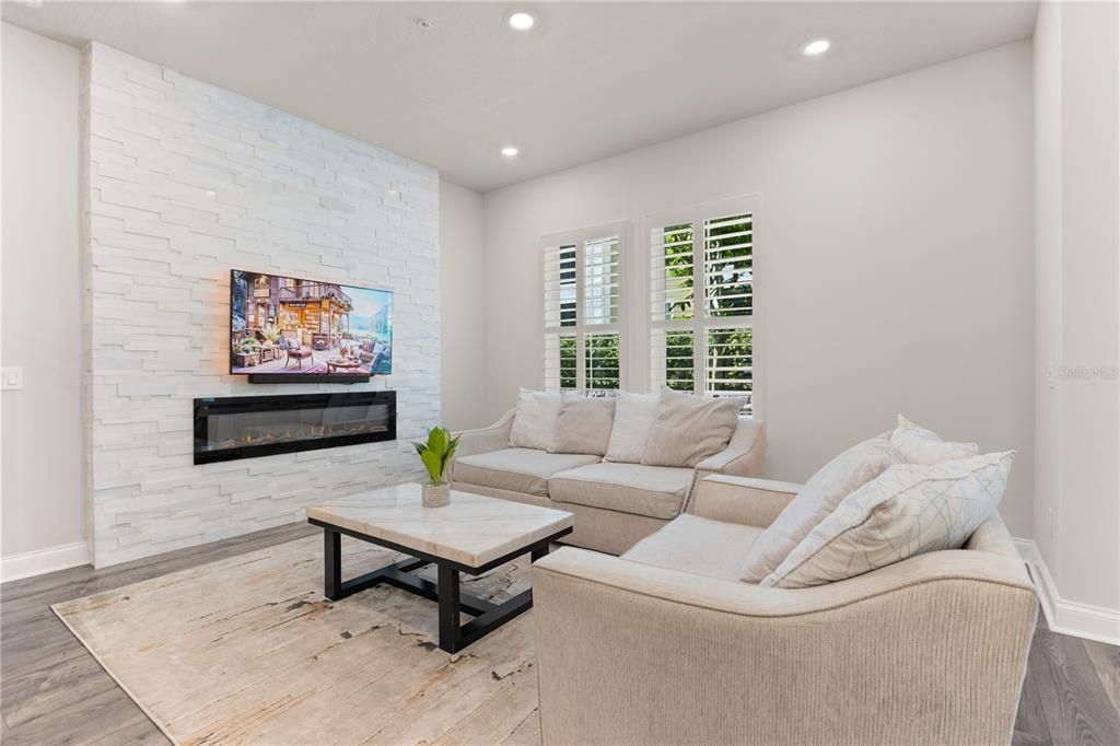For Rent: $2,700 (3 beds, 2 baths, 1612 Square Feet)
