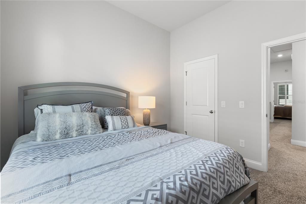 For Rent: $2,700 (3 beds, 2 baths, 1612 Square Feet)