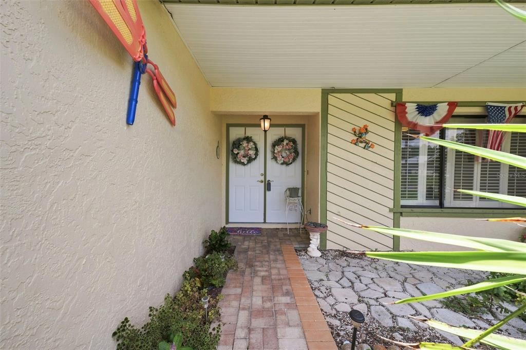 For Sale: $335,000 (3 beds, 2 baths, 1659 Square Feet)