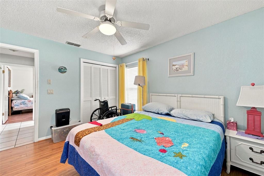 For Sale: $335,000 (3 beds, 2 baths, 1659 Square Feet)