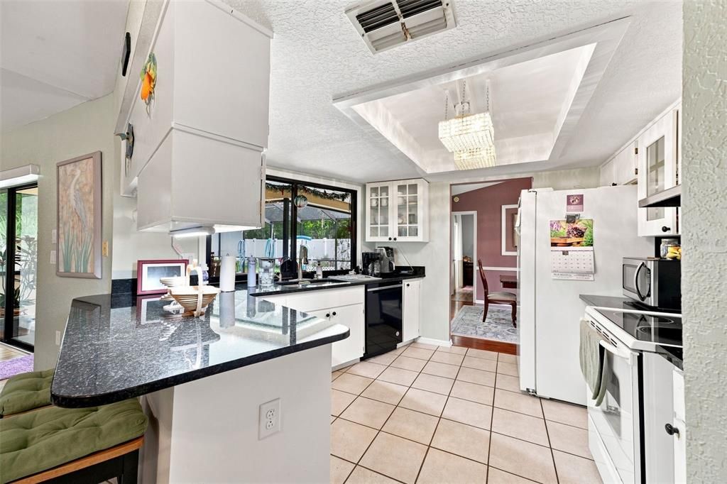 For Sale: $335,000 (3 beds, 2 baths, 1659 Square Feet)