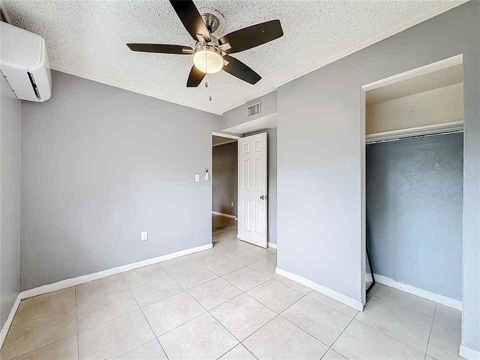 For Rent: $1,720 (2 beds, 1 baths, 725 Square Feet)