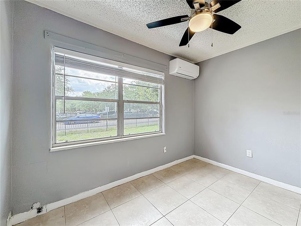 For Rent: $1,720 (2 beds, 1 baths, 725 Square Feet)
