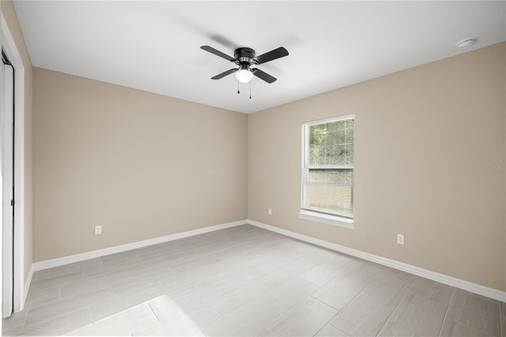 For Sale: $375,000 (4 beds, 0 baths, 2041 Square Feet)
