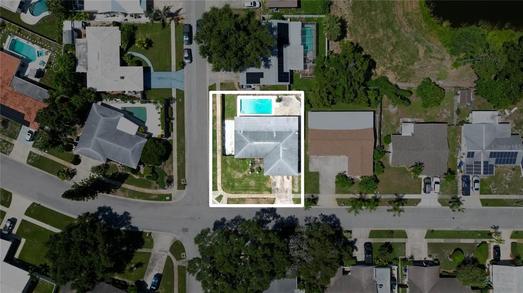 Activo con contrato: $449,000 (3 camas, 2 baños, 2034 Pies cuadrados)