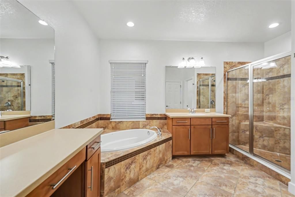 For Sale: $424,900 (3 beds, 2 baths, 2296 Square Feet)