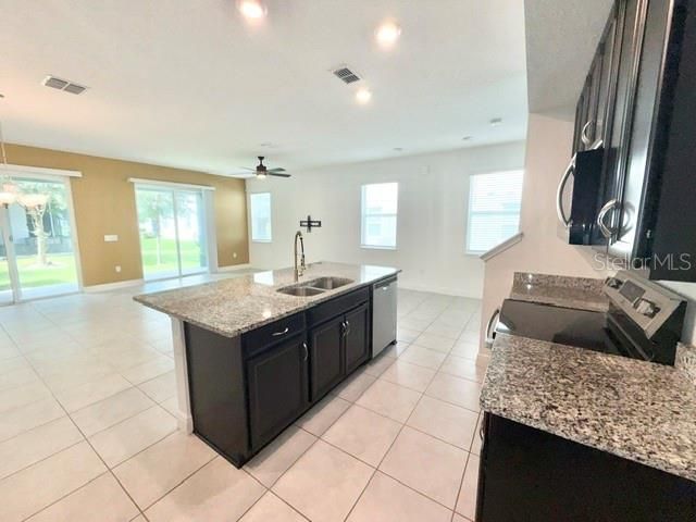 For Rent: $3,395 (3 beds, 2 baths, 2378 Square Feet)