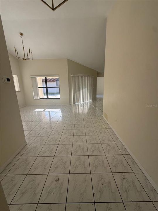 En Renta: $2,790 (3 camas, 2 baños, 1619 Pies cuadrados)