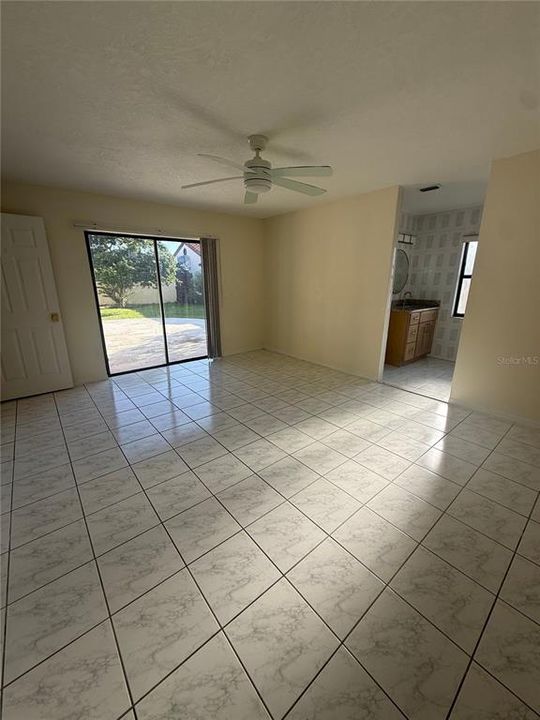 En Renta: $2,790 (3 camas, 2 baños, 1619 Pies cuadrados)