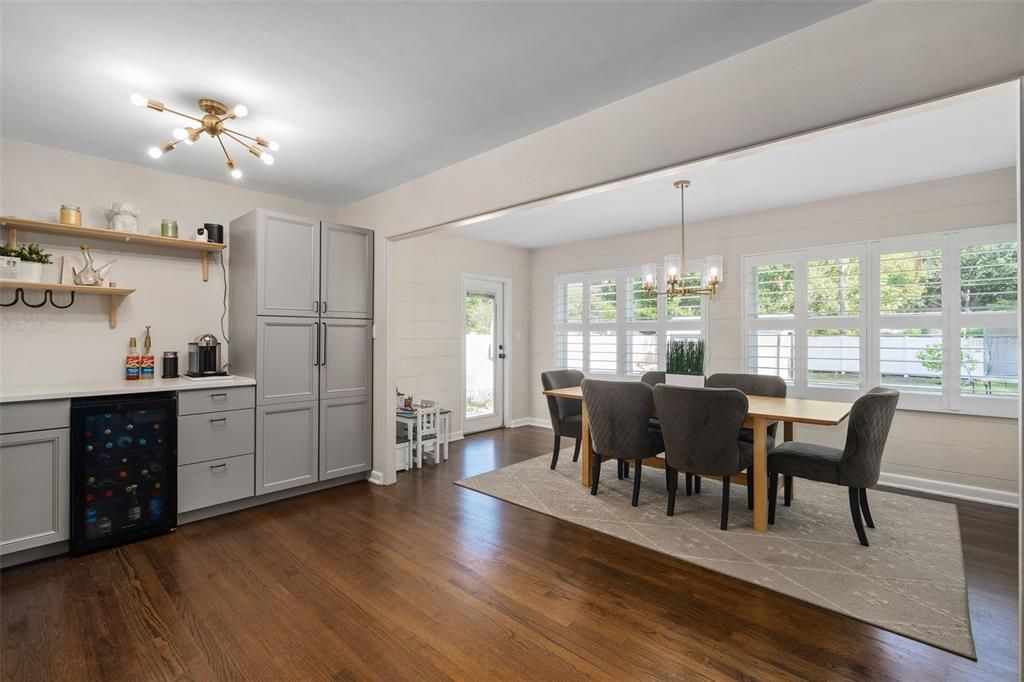 For Sale: $525,000 (3 beds, 2 baths, 1380 Square Feet)