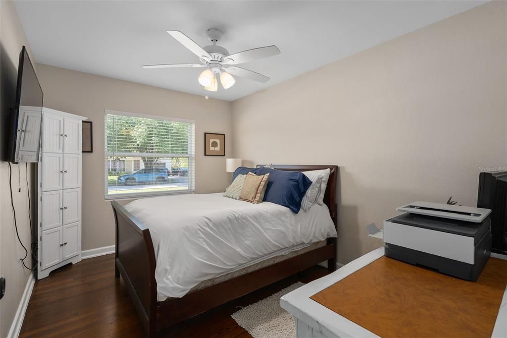For Sale: $525,000 (3 beds, 2 baths, 1380 Square Feet)