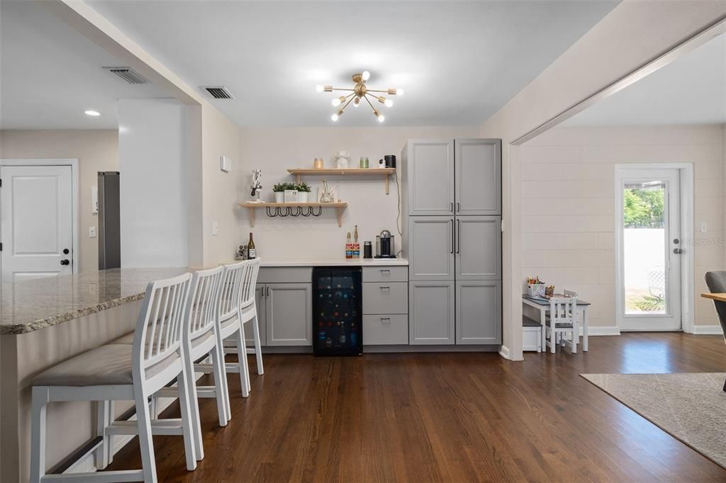 For Sale: $525,000 (3 beds, 2 baths, 1380 Square Feet)