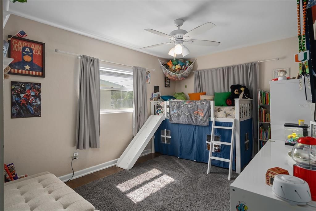For Sale: $525,000 (3 beds, 2 baths, 1380 Square Feet)