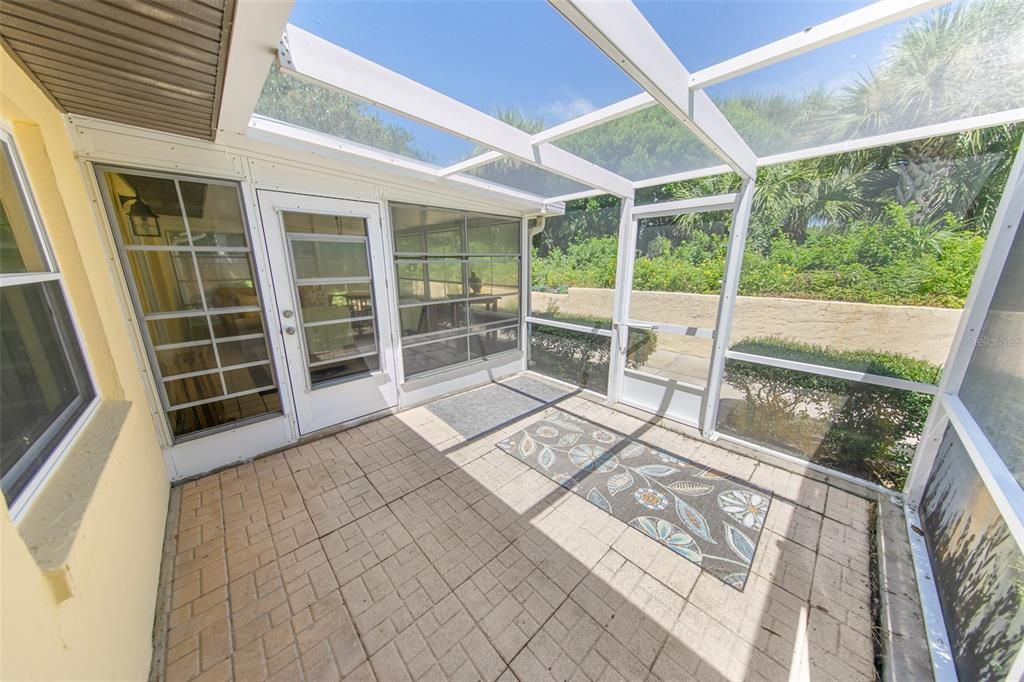 For Sale: $599,900 (3 beds, 2 baths, 1412 Square Feet)