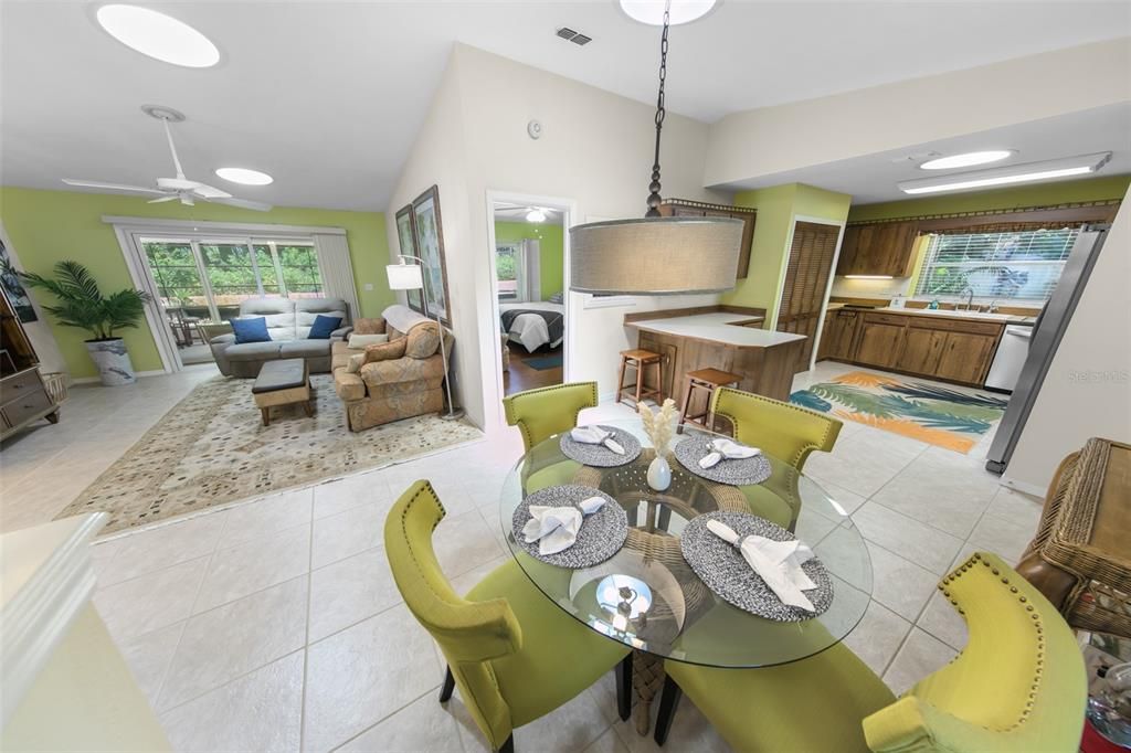 For Sale: $599,900 (3 beds, 2 baths, 1412 Square Feet)