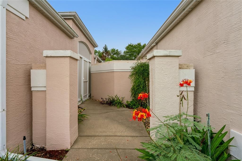En Venta: $285,000 (3 camas, 2 baños, 1782 Pies cuadrados)
