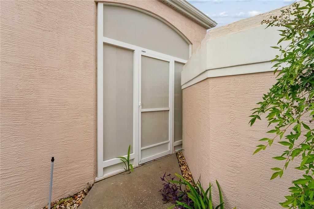 En Venta: $285,000 (3 camas, 2 baños, 1782 Pies cuadrados)
