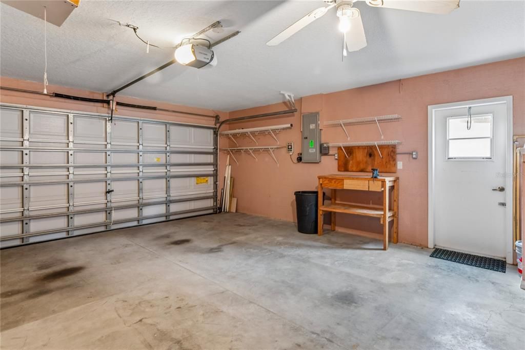En Venta: $285,000 (3 camas, 2 baños, 1782 Pies cuadrados)