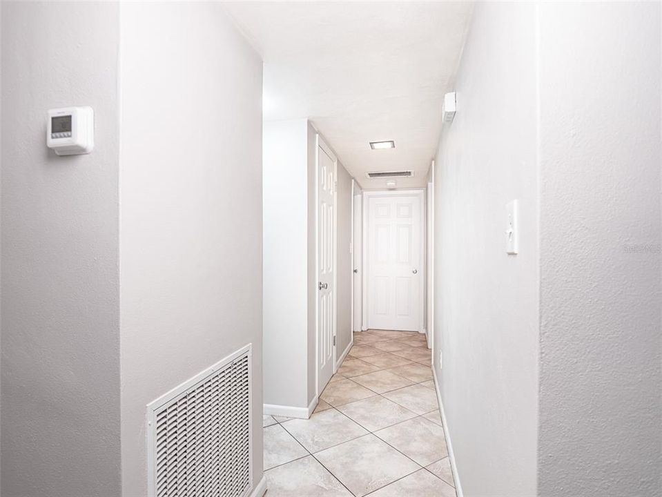 For Sale: $380,000 (3 beds, 2 baths, 1161 Square Feet)