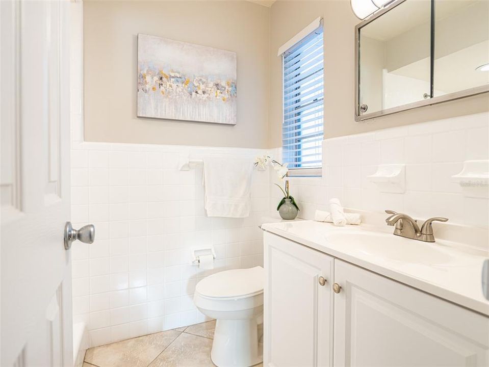 For Sale: $380,000 (3 beds, 2 baths, 1161 Square Feet)