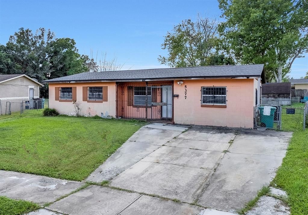 На продажу: $255,000 (4 спален, 2 ванн, 1815 Квадратных фут)