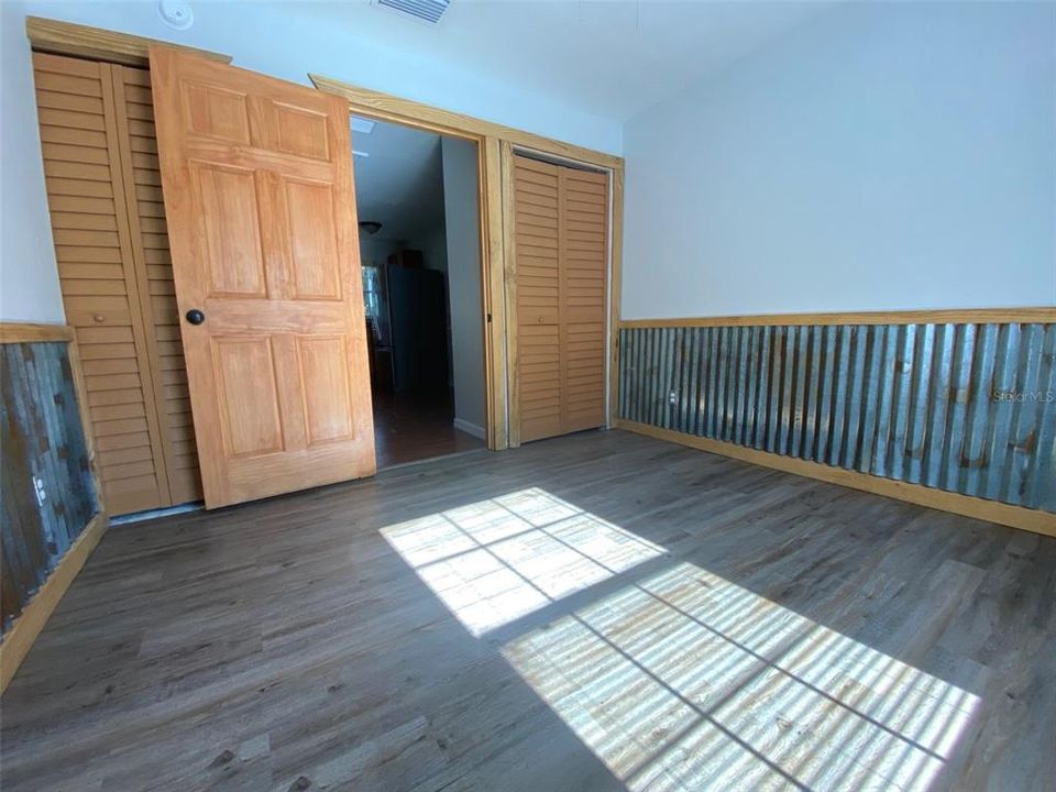 For Sale: $249,900 (4 beds, 2 baths, 1348 Square Feet)