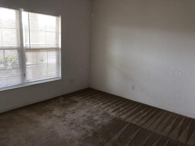 For Rent: $2,199 (4 beds, 3 baths, 1816 Square Feet)
