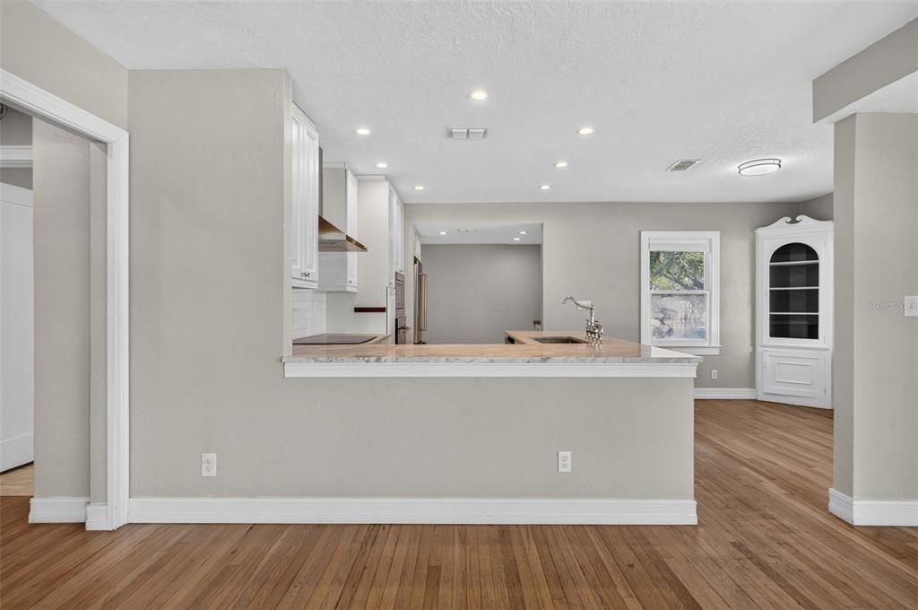 For Rent: $3,800 (3 beds, 2 baths, 1779 Square Feet)
