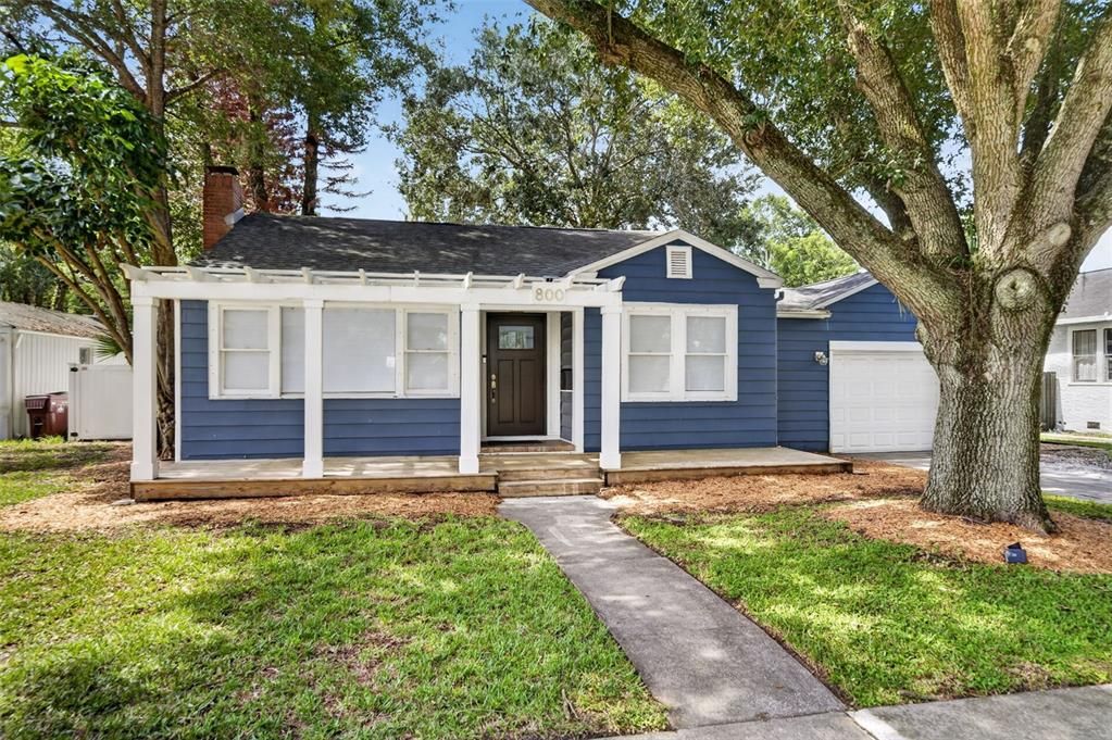 For Rent: $3,800 (3 beds, 2 baths, 1779 Square Feet)