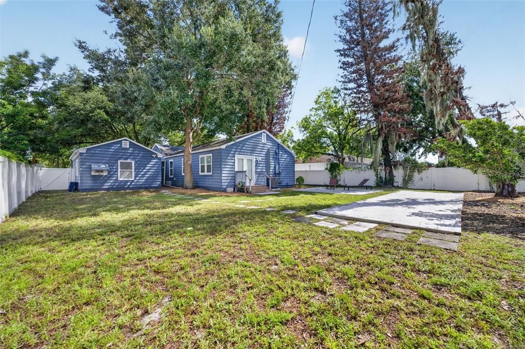 For Rent: $3,800 (3 beds, 2 baths, 1779 Square Feet)