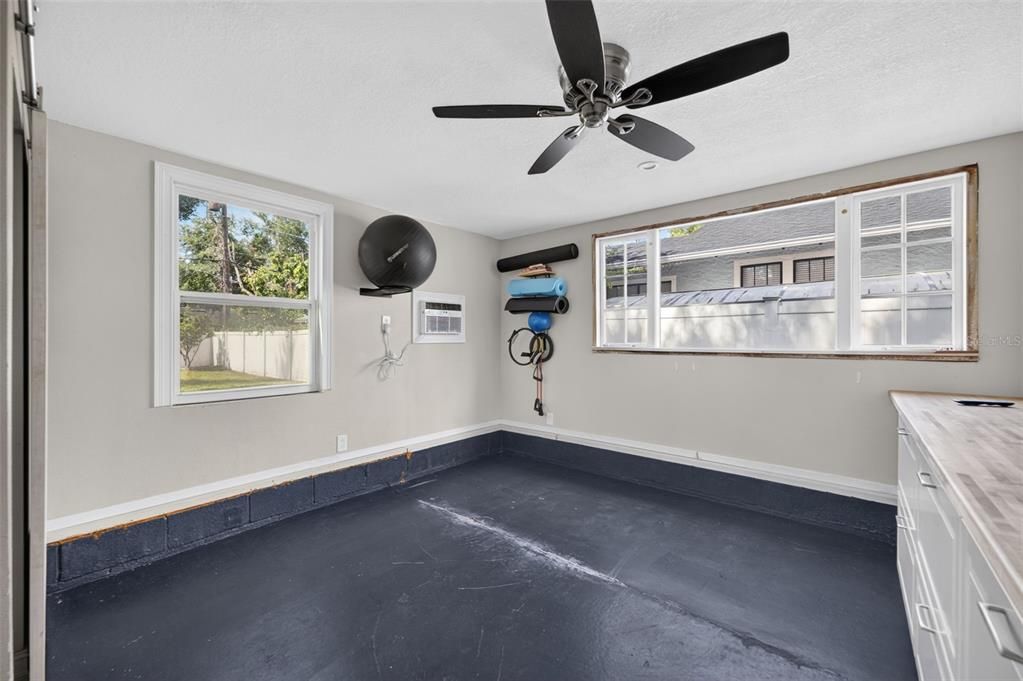 For Rent: $3,800 (3 beds, 2 baths, 1779 Square Feet)