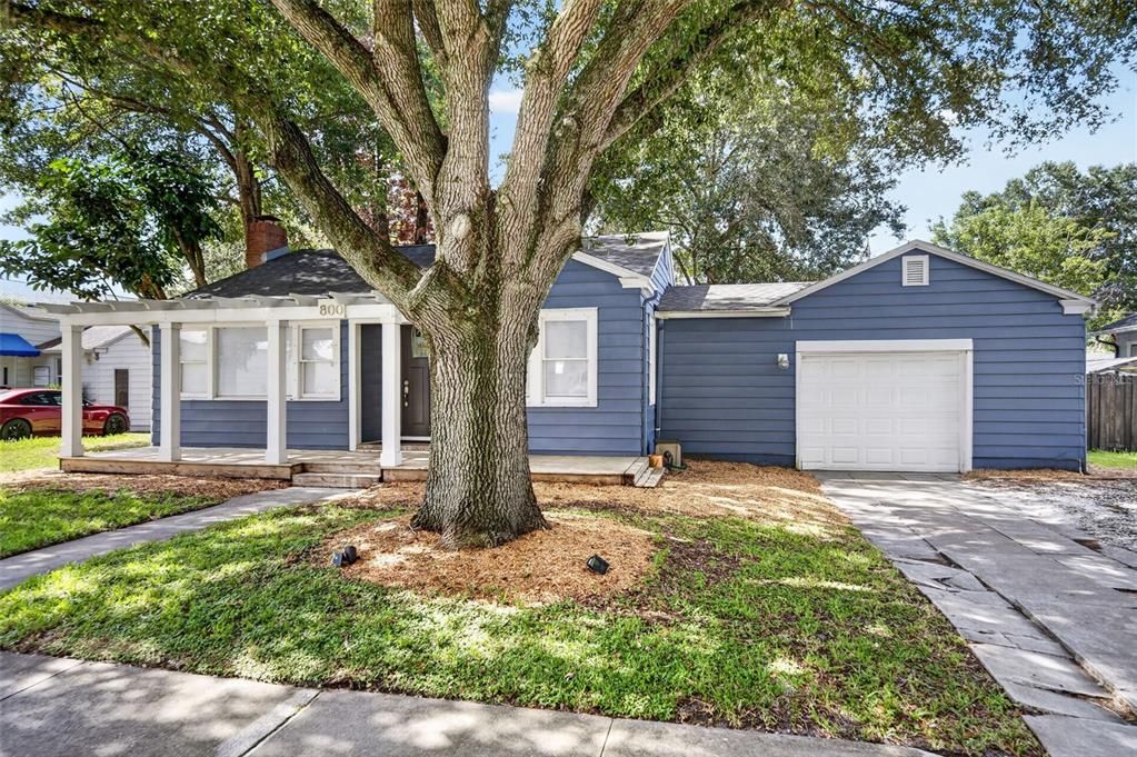 For Rent: $3,800 (3 beds, 2 baths, 1779 Square Feet)