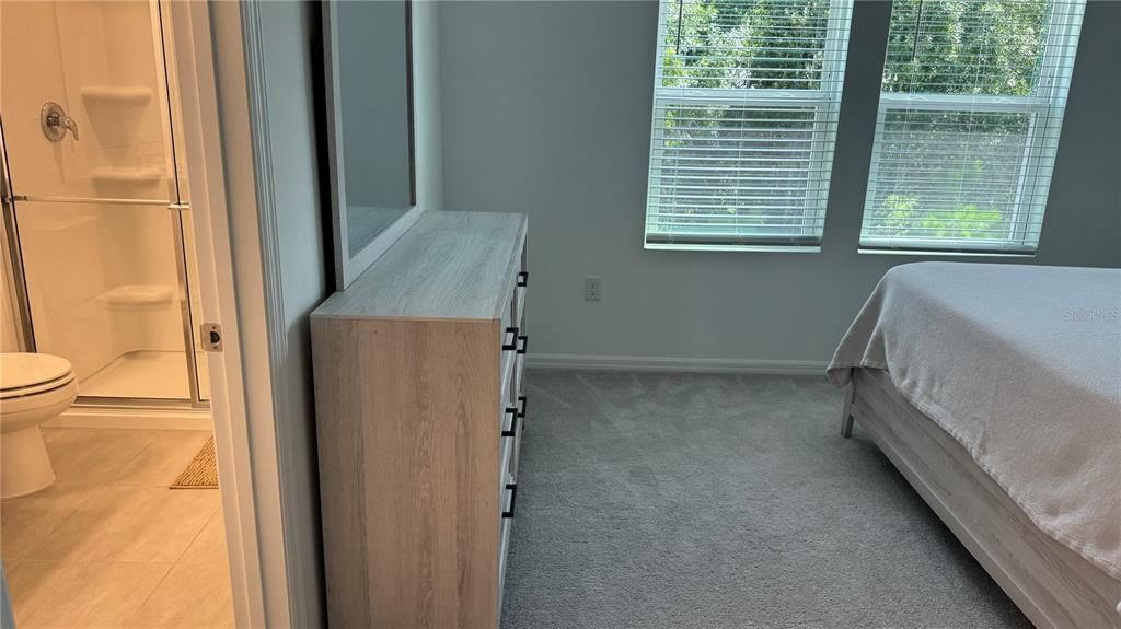 В аренду: $2,295 (3 спален, 2 ванн, 1404 Квадратных фут)