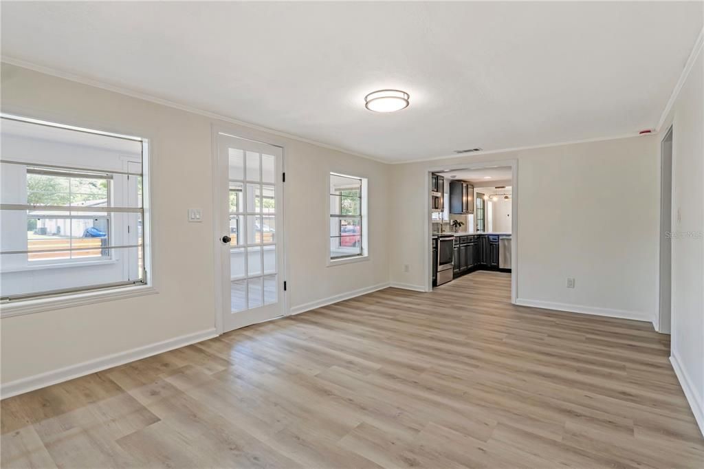 For Sale: $449,000 (3 beds, 2 baths, 2072 Square Feet)