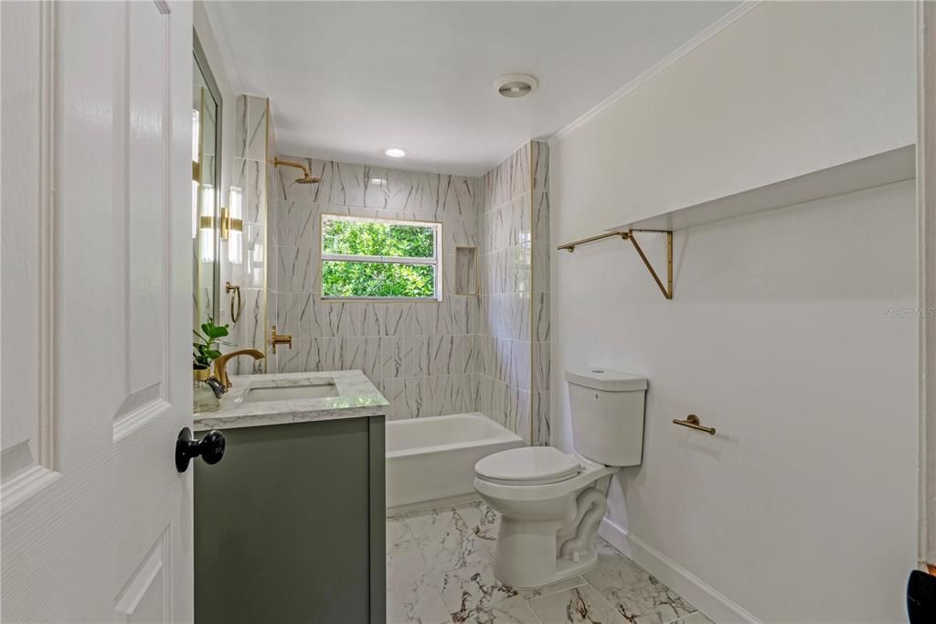 For Sale: $449,000 (3 beds, 2 baths, 2072 Square Feet)