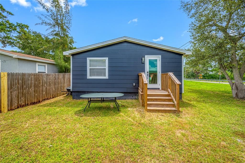 En Venta: $409,000 (3 camas, 2 baños, 1104 Pies cuadrados)