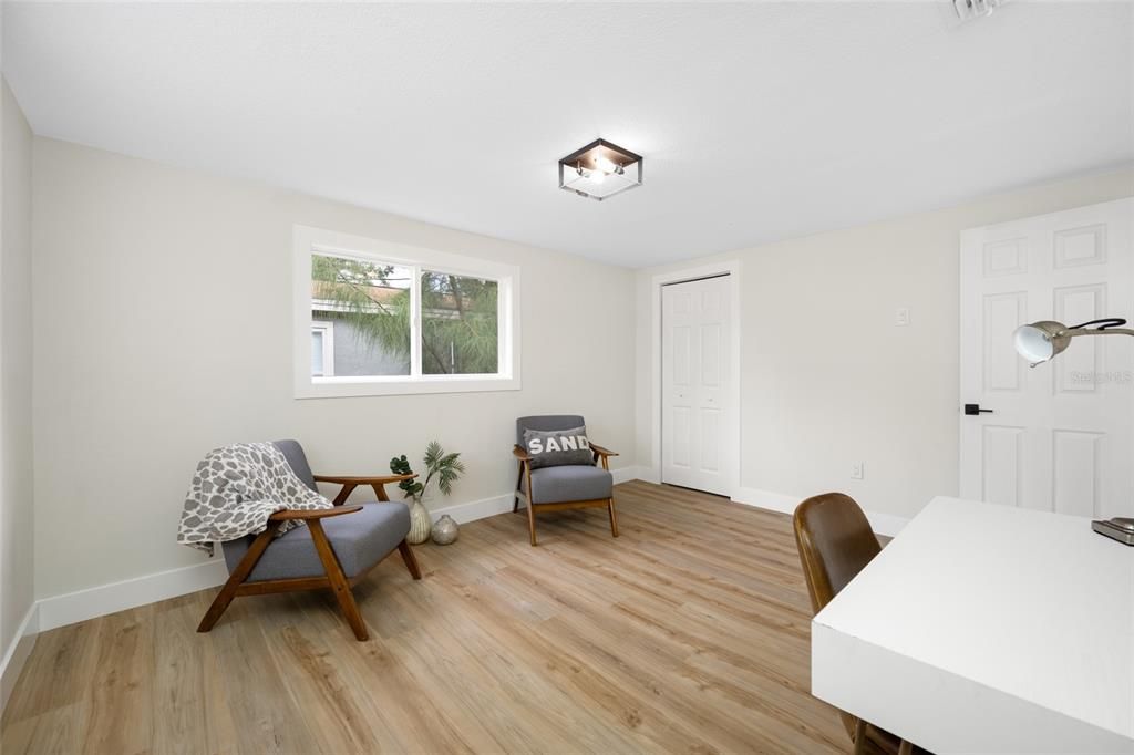 En Venta: $409,000 (3 camas, 2 baños, 1104 Pies cuadrados)