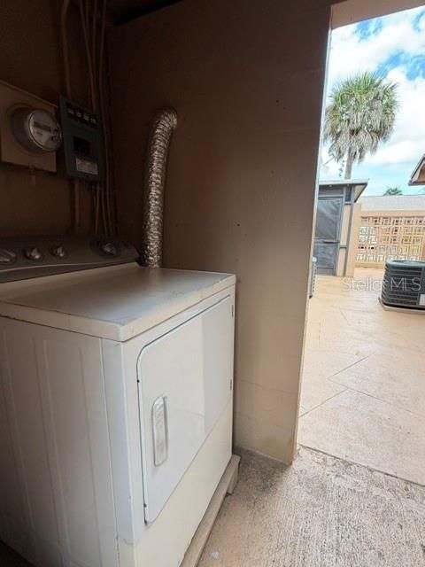 For Rent: $1,295 (1 beds, 1 baths, 690 Square Feet)