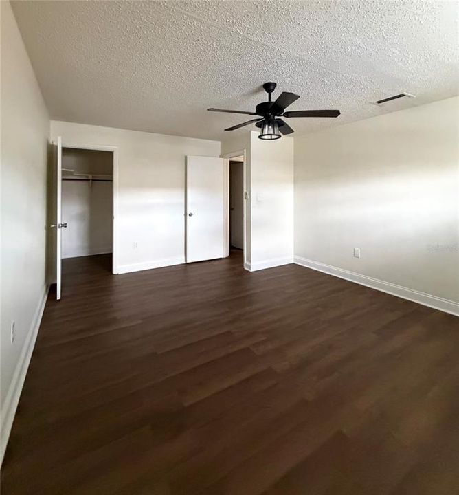 For Rent: $1,295 (1 beds, 1 baths, 690 Square Feet)