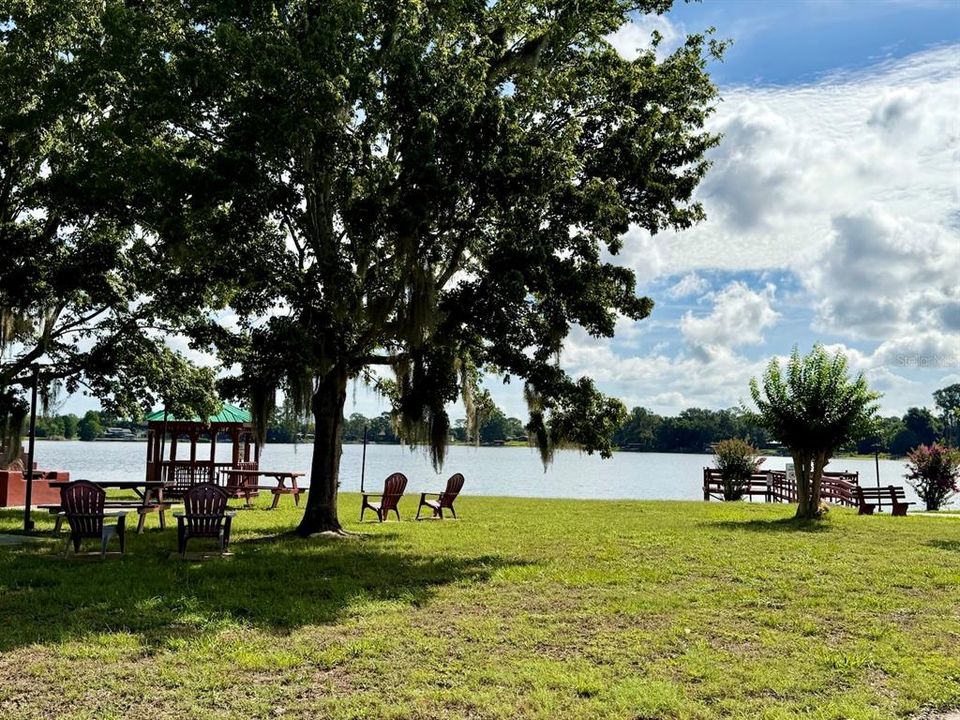 For Rent: $1,295 (1 beds, 1 baths, 690 Square Feet)