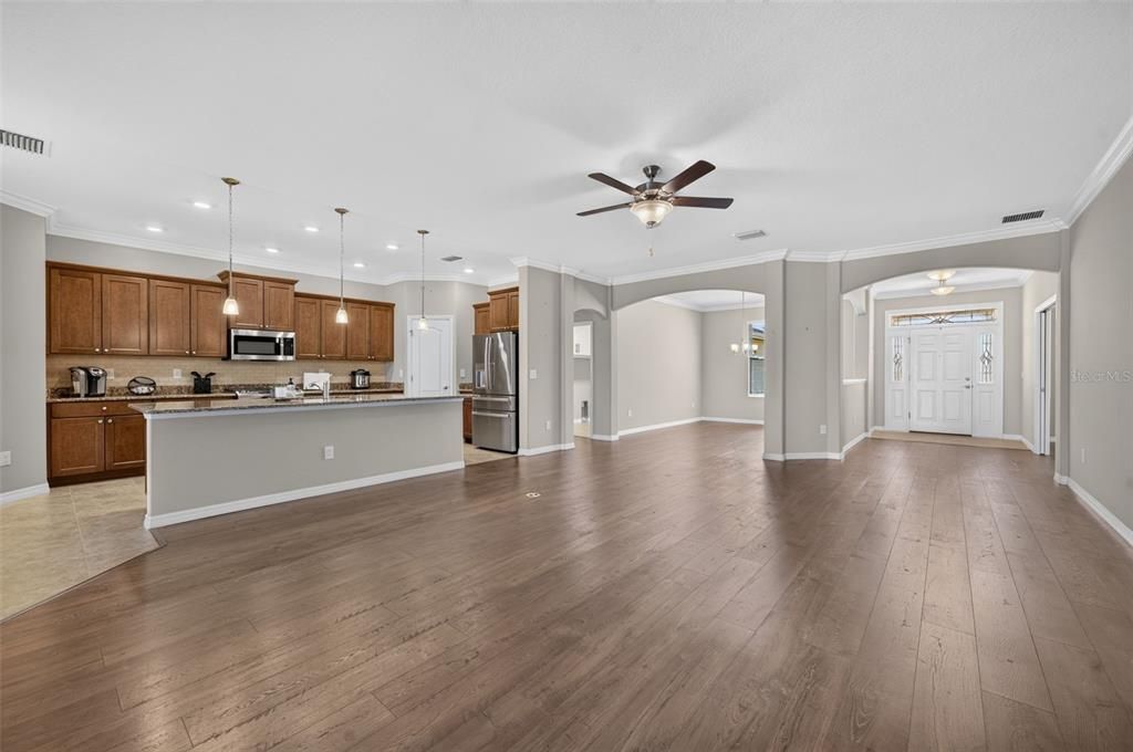 For Sale: $610,000 (4 beds, 3 baths, 2601 Square Feet)