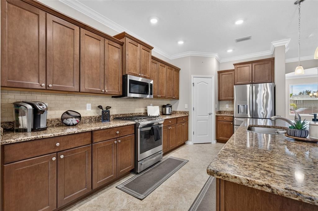 For Sale: $610,000 (4 beds, 3 baths, 2601 Square Feet)