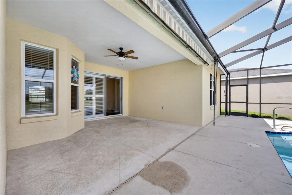 For Sale: $610,000 (4 beds, 3 baths, 2601 Square Feet)
