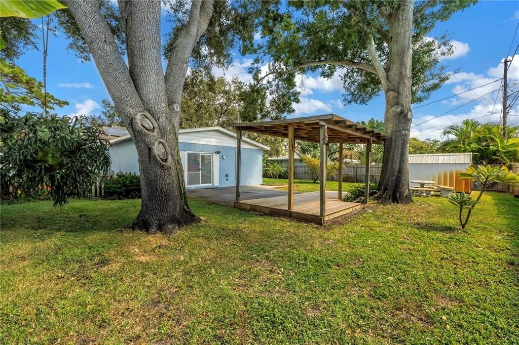 For Rent: $3,500 (3 beds, 2 baths, 1751 Square Feet)