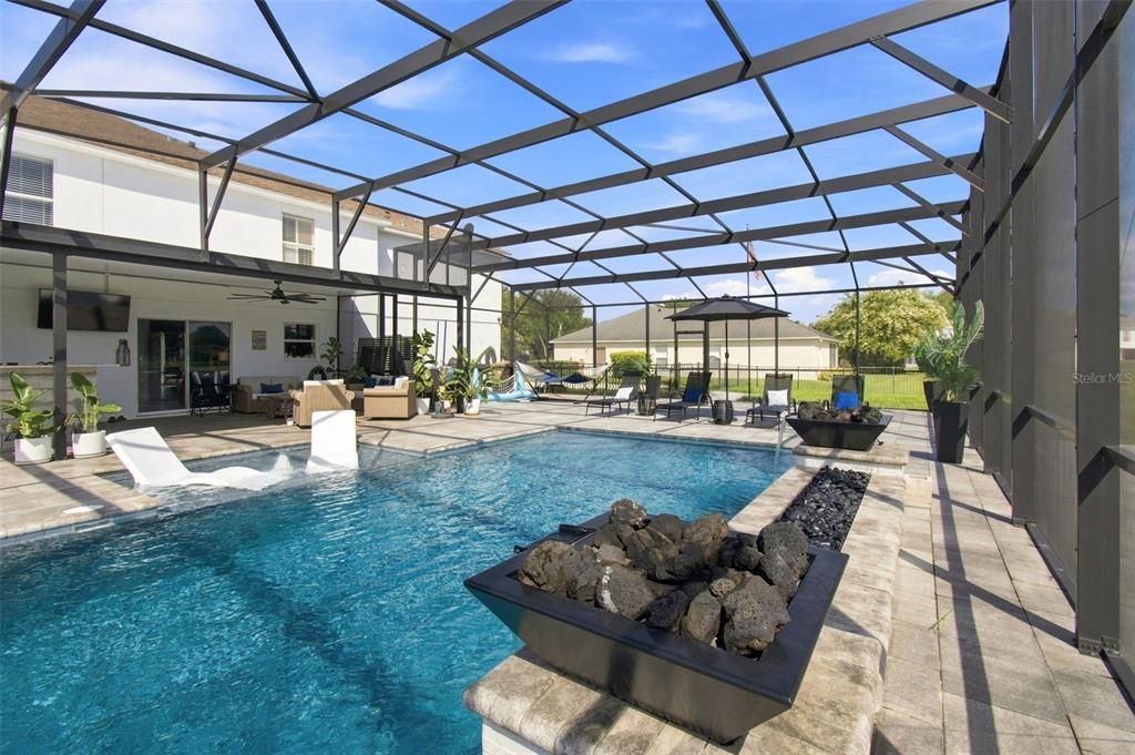 For Sale: $669,998 (5 beds, 2 baths, 2979 Square Feet)