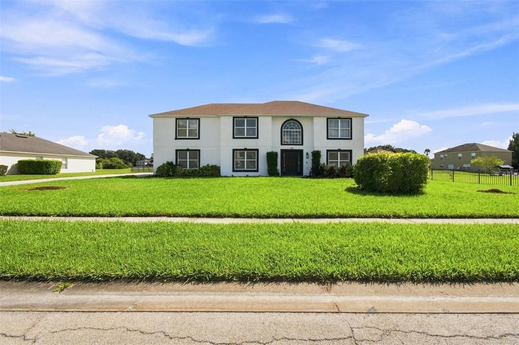 For Sale: $669,998 (5 beds, 2 baths, 2979 Square Feet)