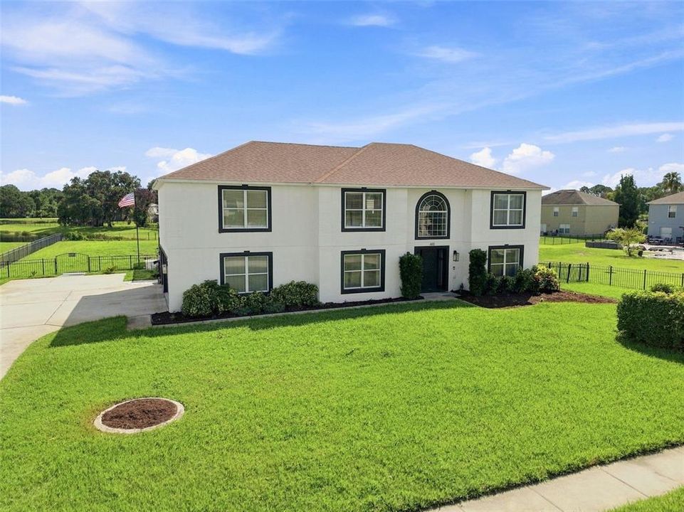 For Sale: $669,998 (5 beds, 2 baths, 2979 Square Feet)